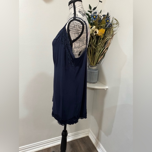 Lane Bryant dark Blue Lace Trim camisole size 18/20 - Picture 6 of 7